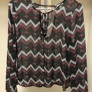 Black, maroon + white long sleeve top